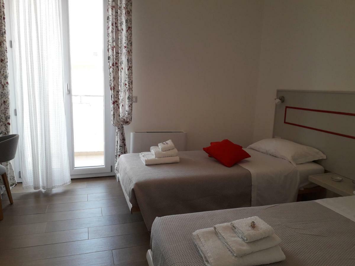 Jolie Julie Accomodation Sassari Ngoại thất bức ảnh
